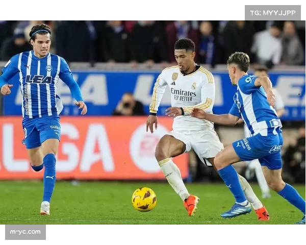 米利唐对阵阿拉维斯上半场受伤离场，皇马后防线再添伤员